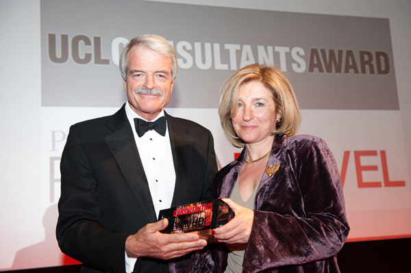 Prof Polina Bayvel receives the consultants award from UCL President and Provost Prof Malcolm Grant.